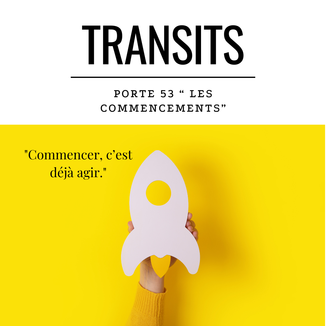 Main tenant une fusée en carton blanche sur fond jaune vif — image symbolique du lancement d’un projet ou d’un nouveau cycle, en lien avec la Porte 53 du Design Humain, archétype du commencement.